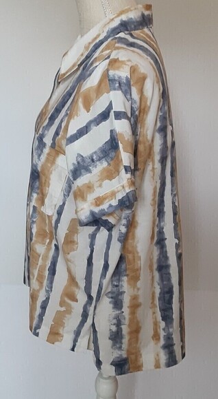 Ann Taylor Factory Cuffed Capped Sleeve Button Up Blouse  Size M - Picture 2 of 8